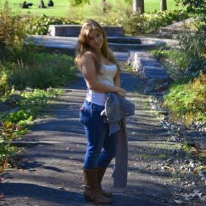 Meet your Posher, Anna